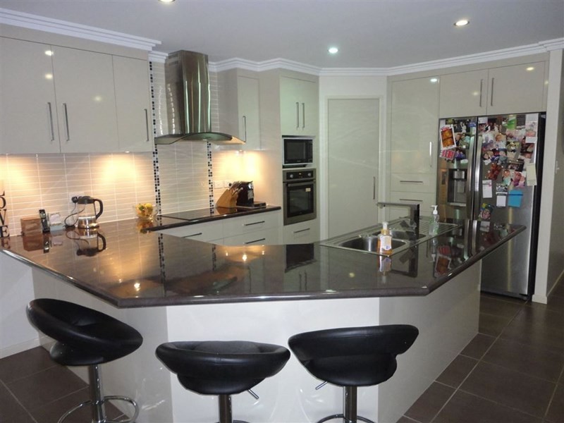 109 Lucas St, Gracemere QLD 4702