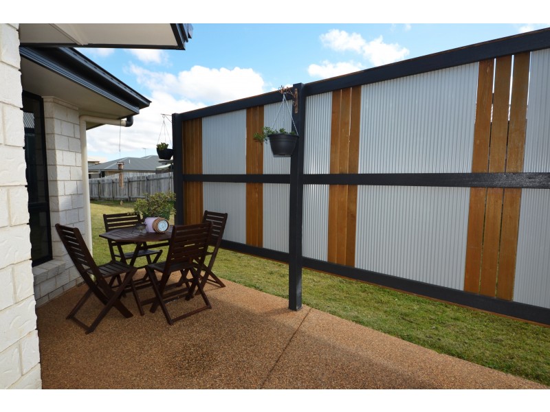 95 Abby Dr, Gracemere QLD 4702