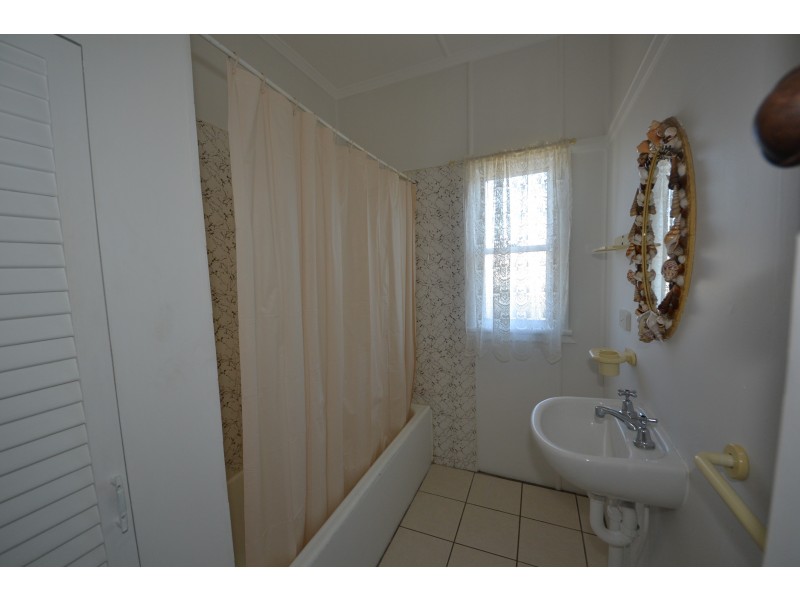 276 Dunbar St, Koongal QLD 4701