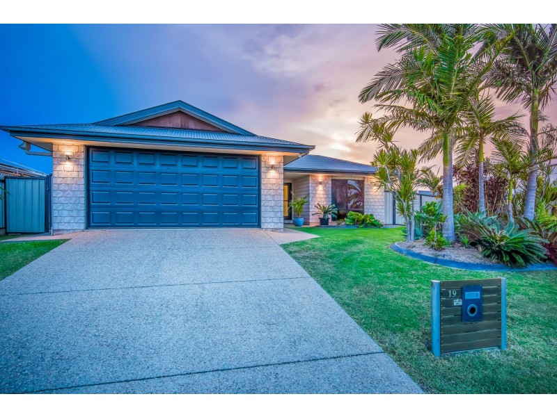 19 Broadhurst Drive, Gracemere QLD 4702