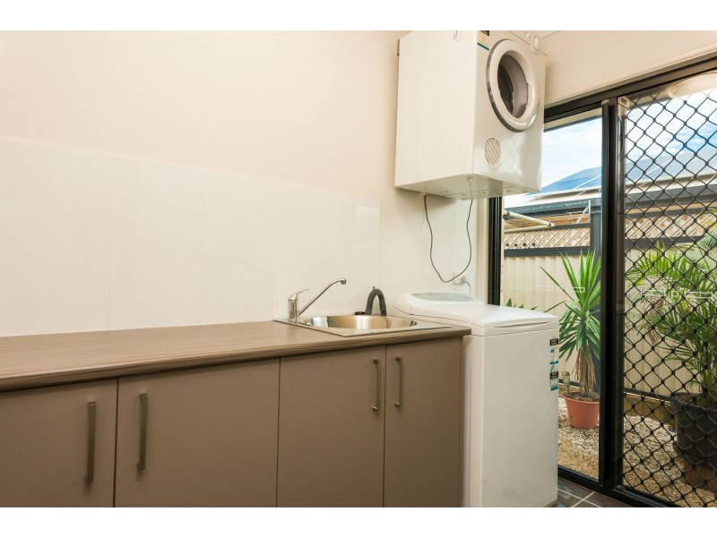 19 Broadhurst Drive, Gracemere QLD 4702