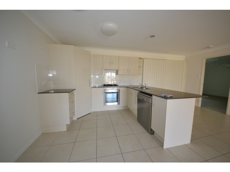 26 Audrey Dr, Gracemere QLD 4702