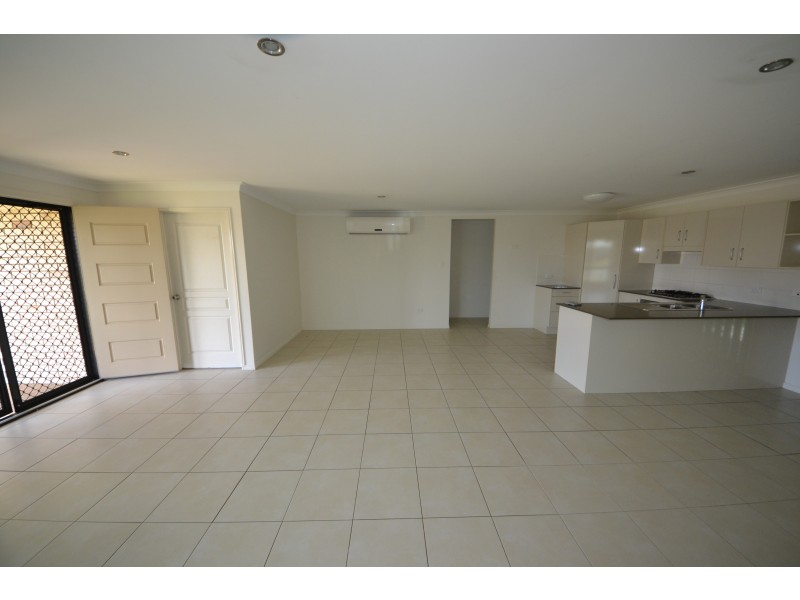 26 Audrey Dr, Gracemere QLD 4702
