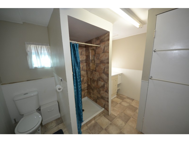 7 Joyce St, Walterhall QLD 4714