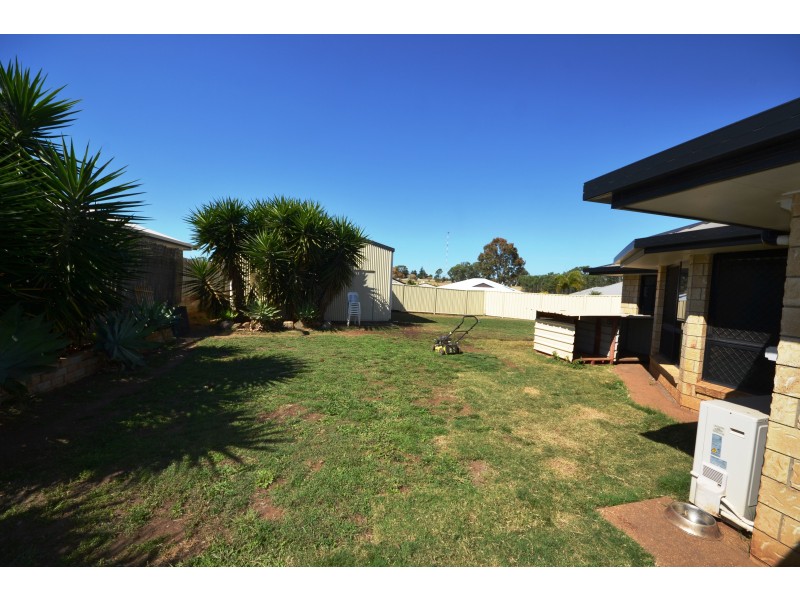 3 Gilmore Ct, Gracemere QLD 4702