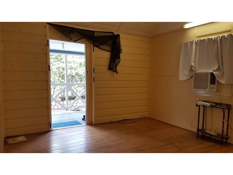 36 Gordon Street, Mount Morgan QLD 4714