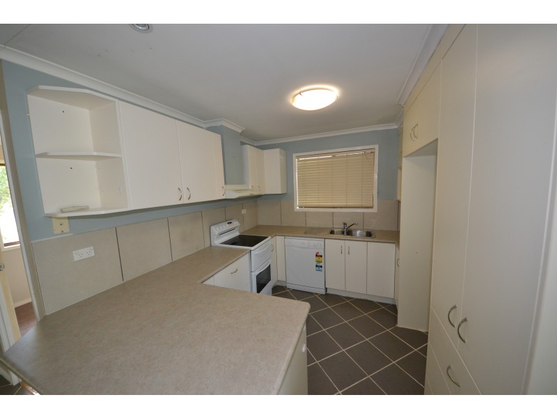 12 Deakin Close, Gracemere QLD 4702