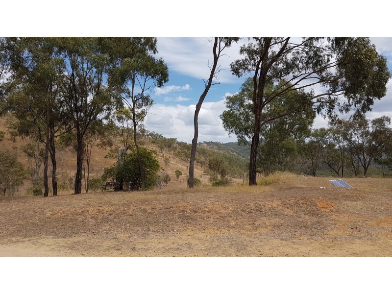 4 Flemington Lane, Horse Creek QLD 4714