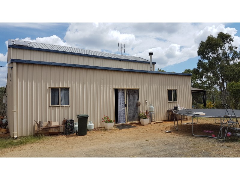 4 Flemington Lane, Horse Creek QLD 4714