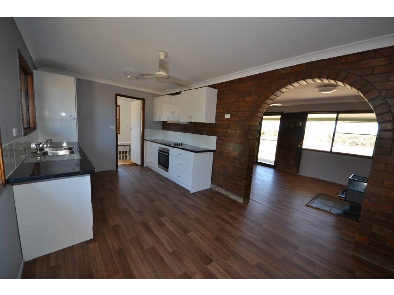 45 Smith Rd, Stanwell QLD 4702