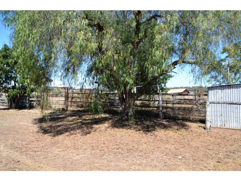 45 Smith Rd, Stanwell QLD 4702