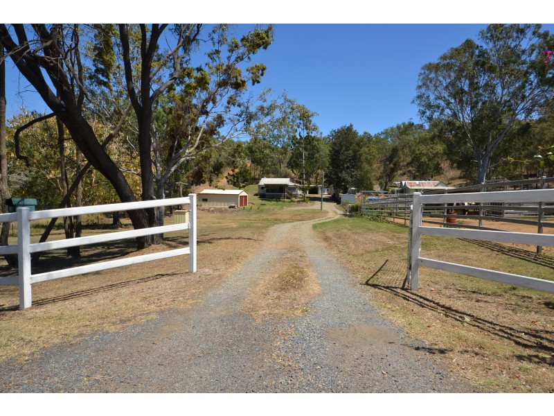 38 Coronation Dr, Mount Morgan QLD 4714