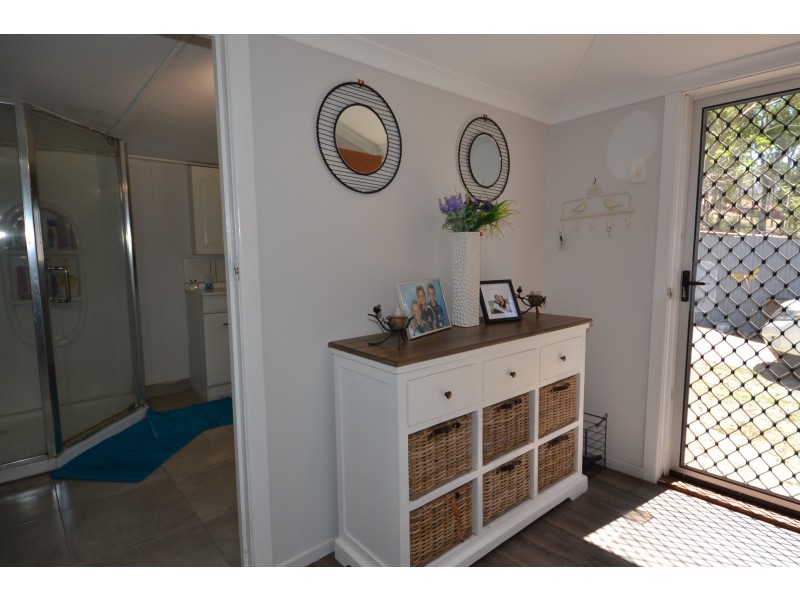 38 Coronation Dr, Mount Morgan QLD 4714