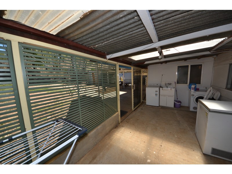 38 Coronation Dr, Mount Morgan QLD 4714