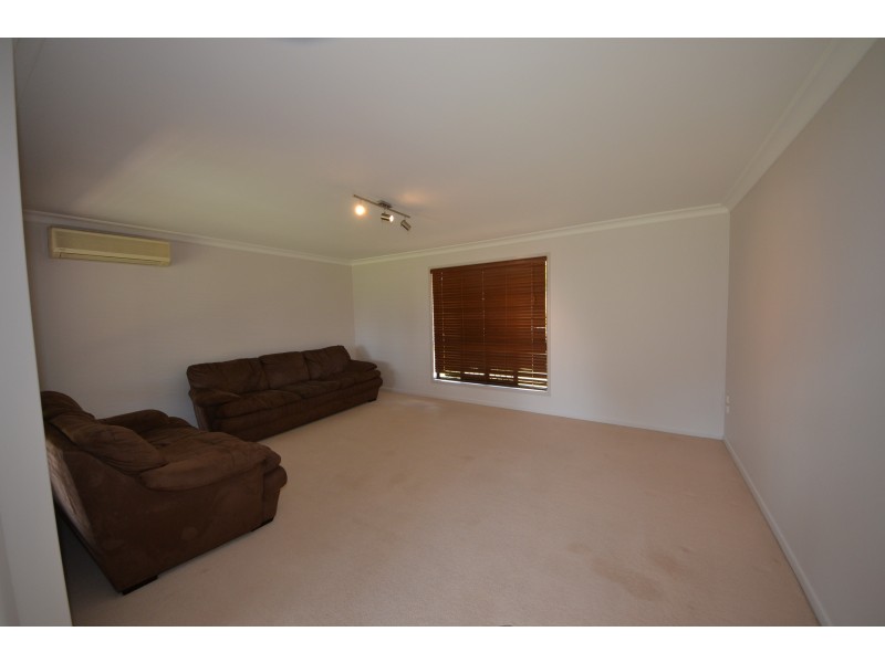 117 Donovan Cres, Gracemere QLD 4702
