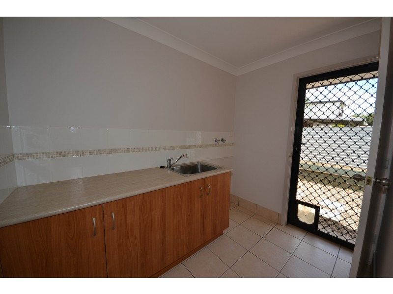 117 Donovan Cres, Gracemere QLD 4702