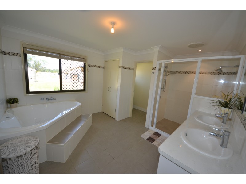 579 Gavial Gracemere Road, Gracemere QLD 4702