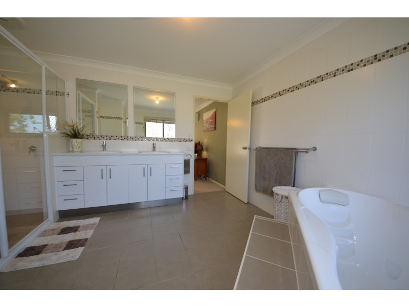 579 Gavial Gracemere Road, Gracemere QLD 4702