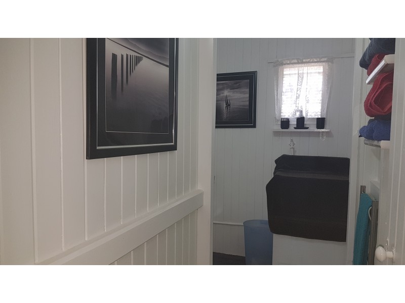 20 Glen Gordon St, Mount Morgan QLD 4714