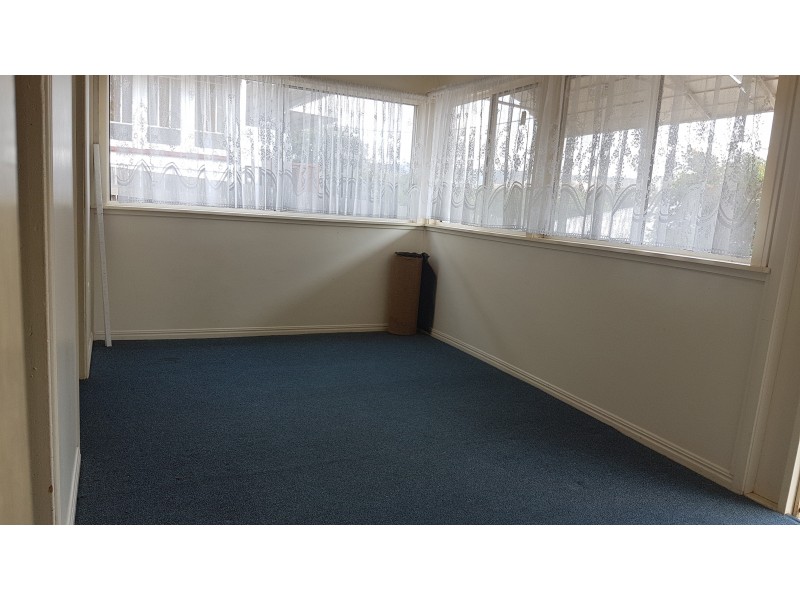 8 River Street, Mount Morgan QLD 4714