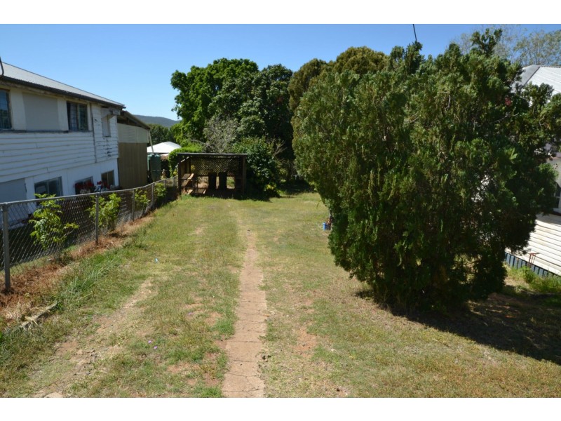 39 Darcy Street, Mount Morgan QLD 4714
