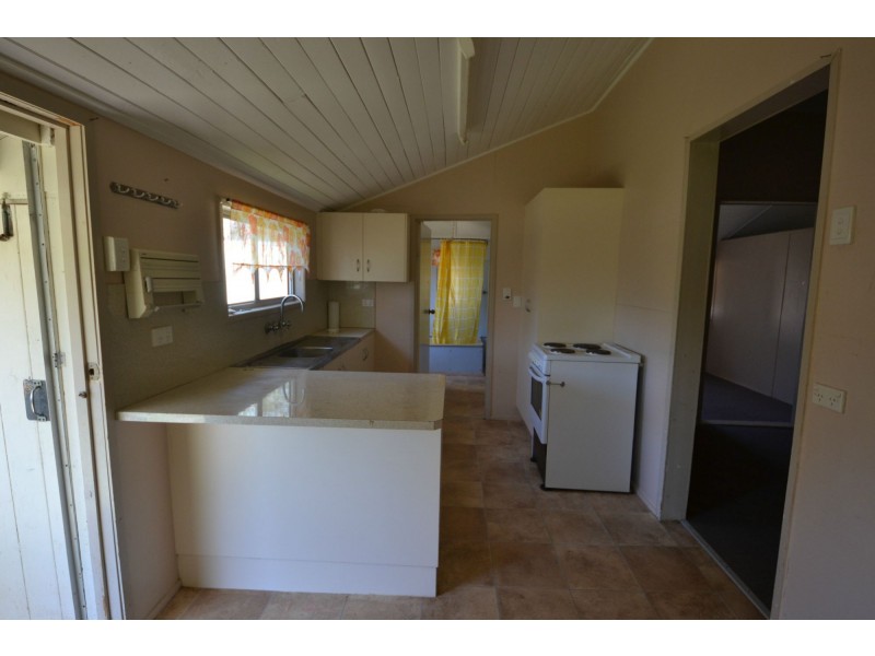 39 Darcy Street, Mount Morgan QLD 4714