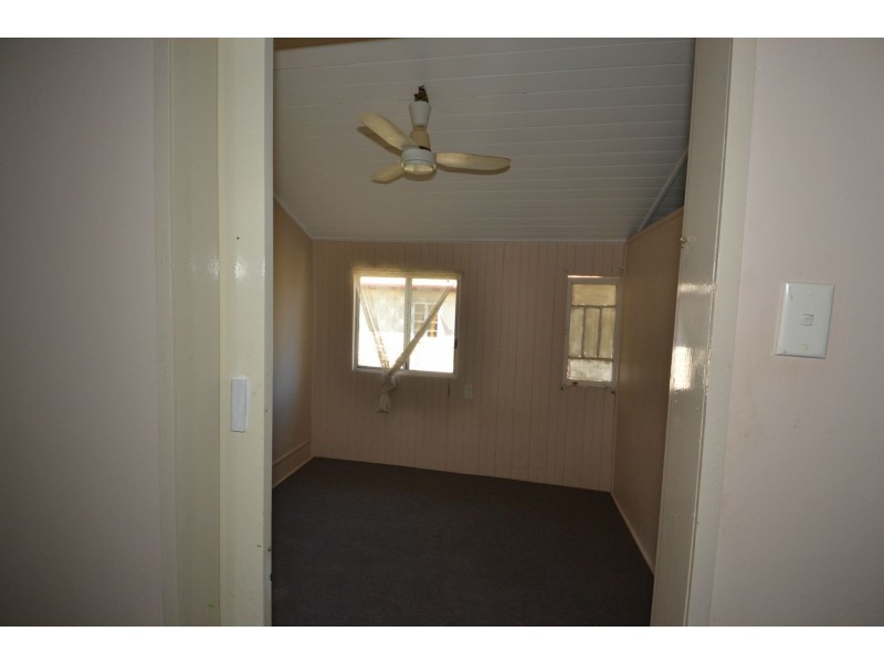39 Darcy Street, Mount Morgan QLD 4714