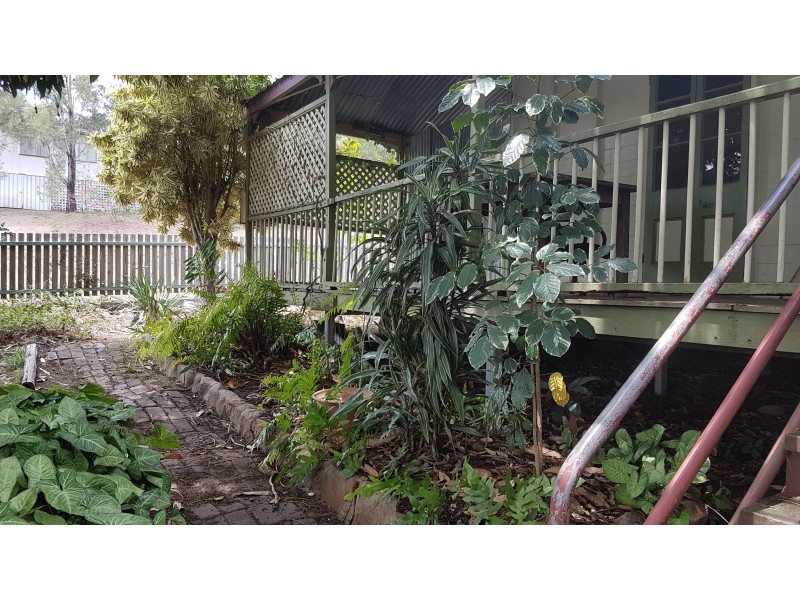 70 Darcy St, Mount Morgan QLD 4714