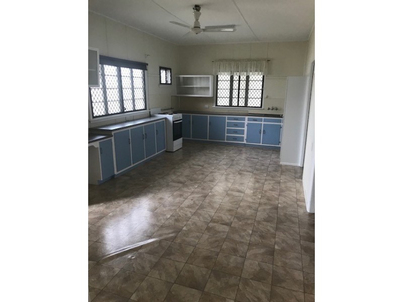 288 Dunbar St, Koongal QLD 4701