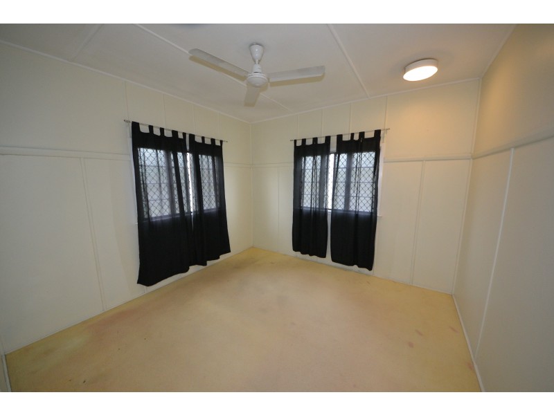 288 Dunbar St, Koongal QLD 4701