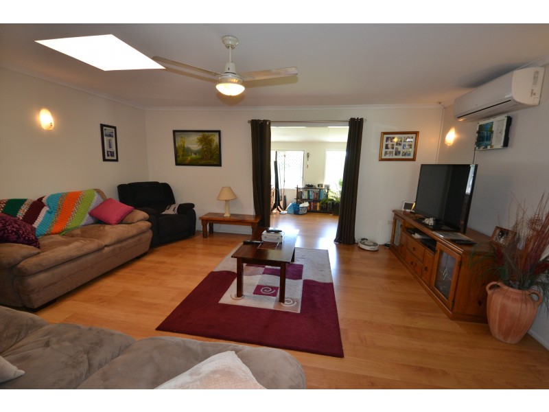 11 Perriman St, Gracemere QLD 4702