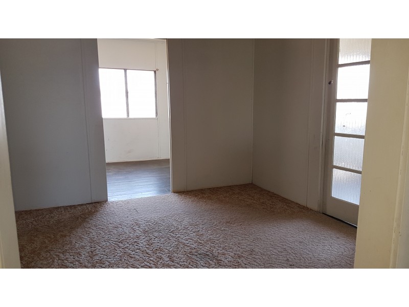 42 Darcy St, Mount Morgan QLD 4714