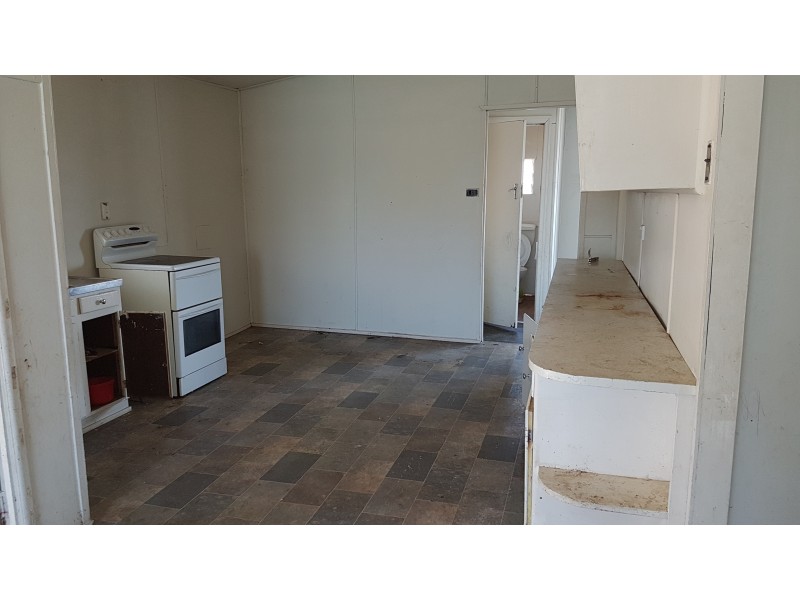 42 Darcy St, Mount Morgan QLD 4714