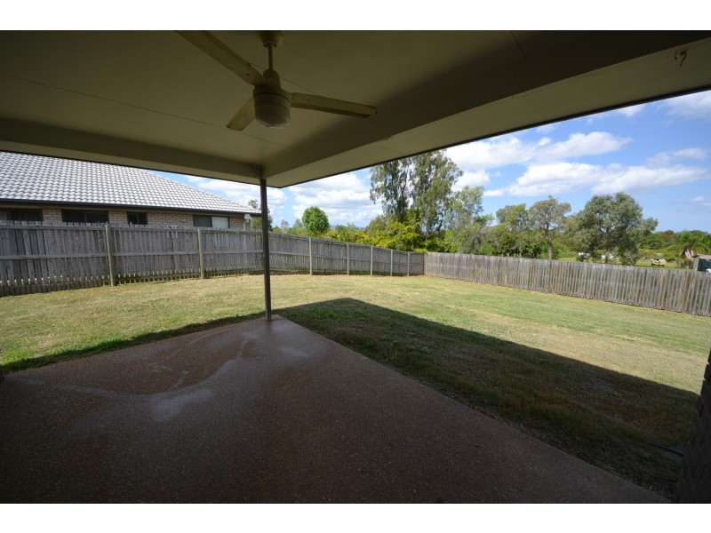 8 Violet Dr, Gracemere QLD 4702