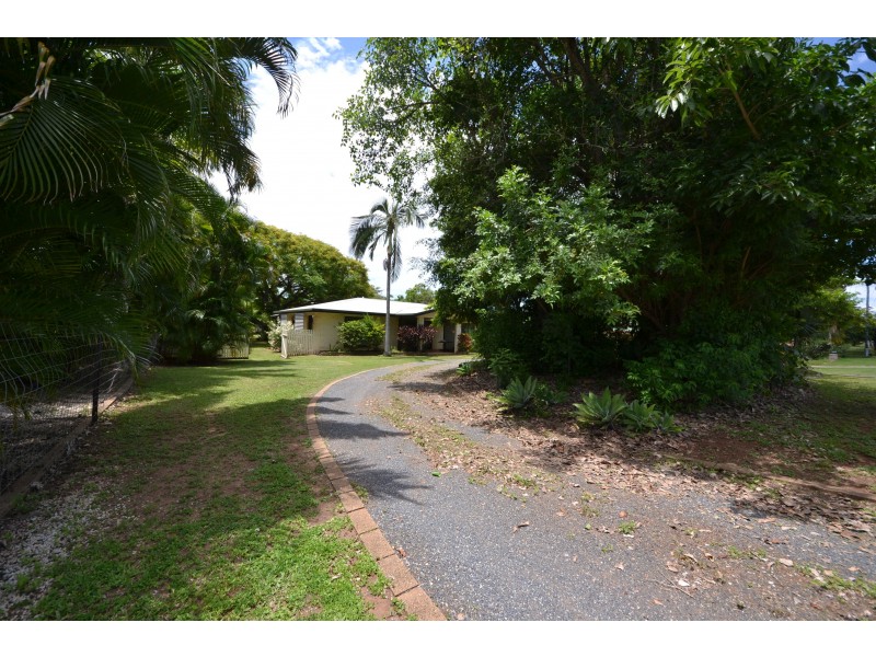 10 Fenwick St, Gracemere QLD 4702