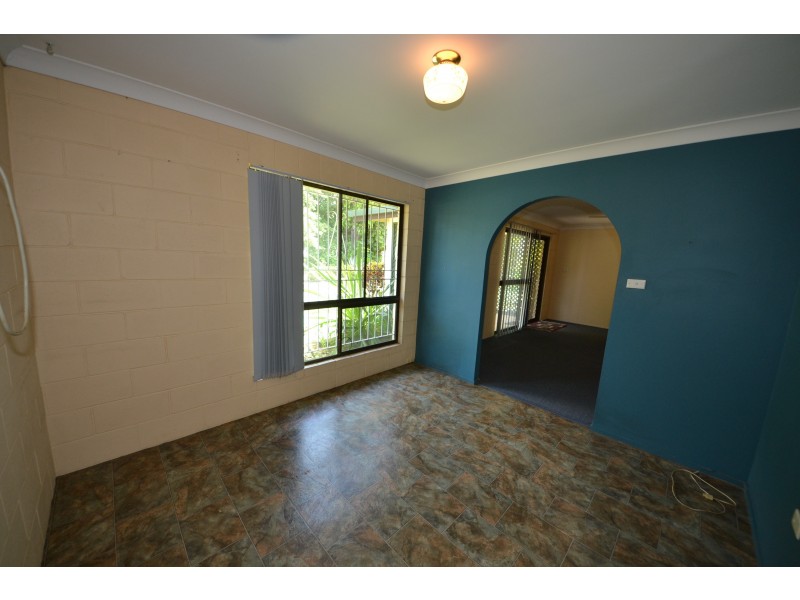 10 Fenwick St, Gracemere QLD 4702