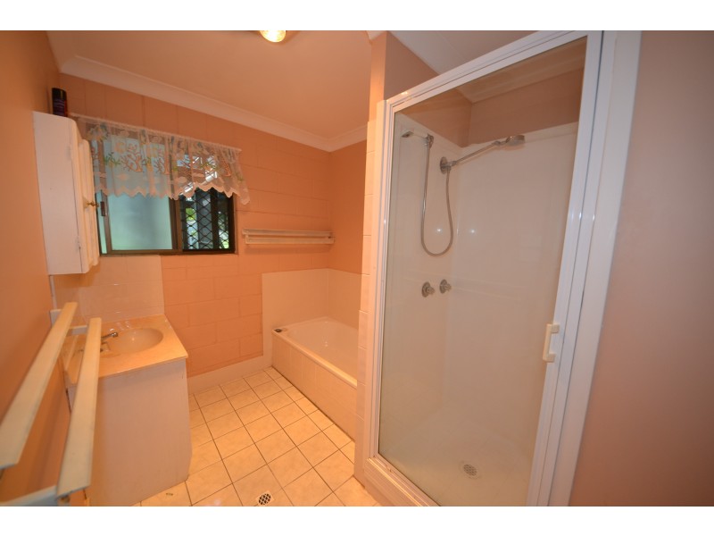 10 Fenwick St, Gracemere QLD 4702