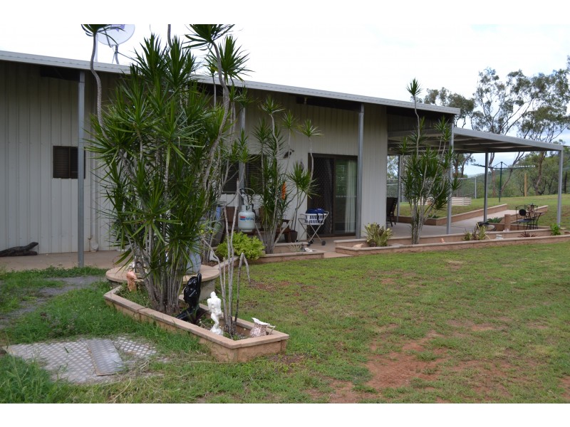 307 Stanwell-waroula Rd, Stanwell QLD 4702