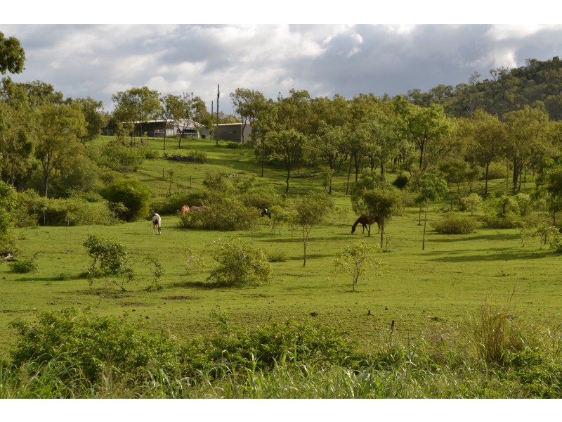 307 Stanwell-waroula Rd, Stanwell QLD 4702