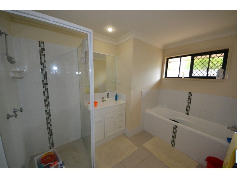 4 Mamalis Street, Gracemere QLD 4702