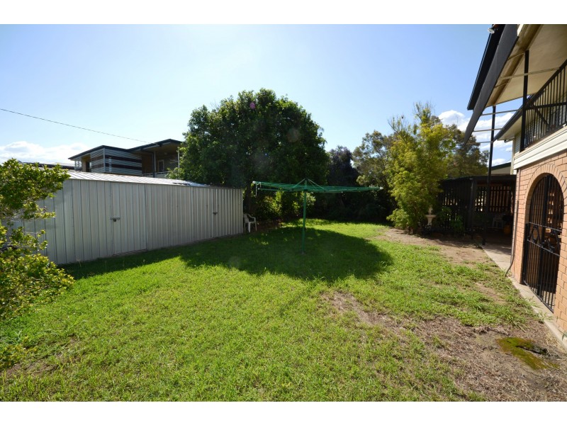 1 Hardy Avenue, Park Avenue QLD 4701