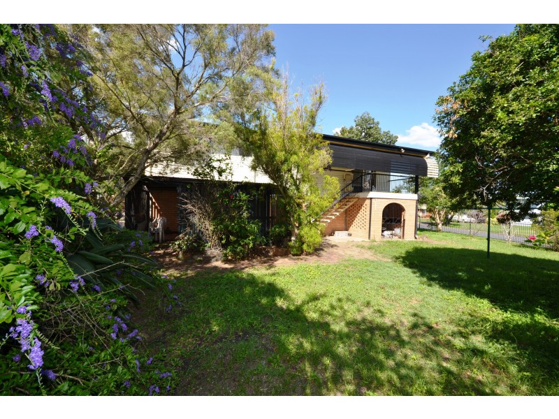 1 Hardy Avenue, Park Avenue QLD 4701