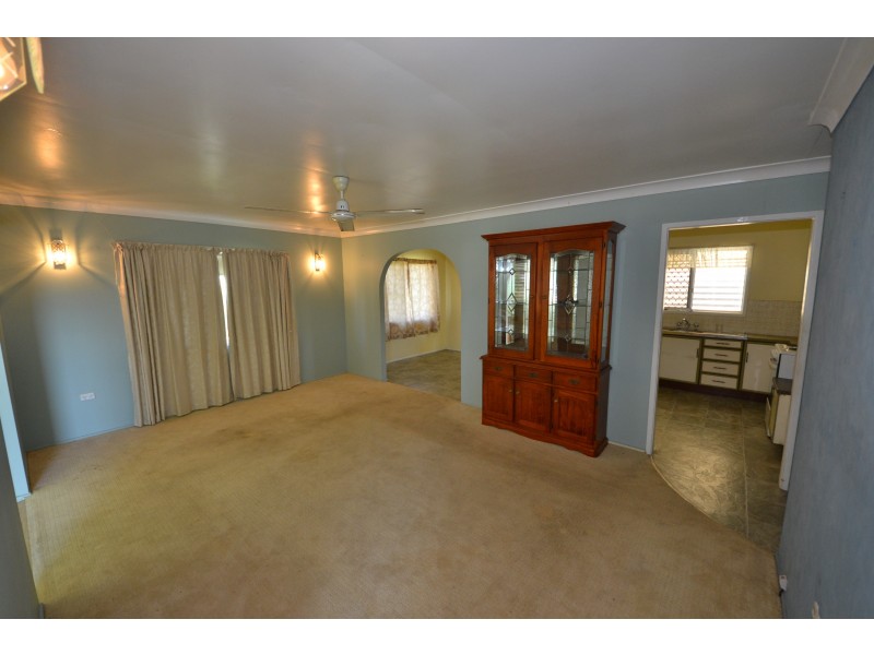 1 Hardy Avenue, Park Avenue QLD 4701