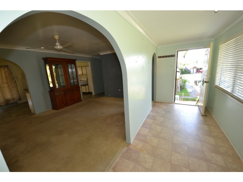 1 Hardy Avenue, Park Avenue QLD 4701