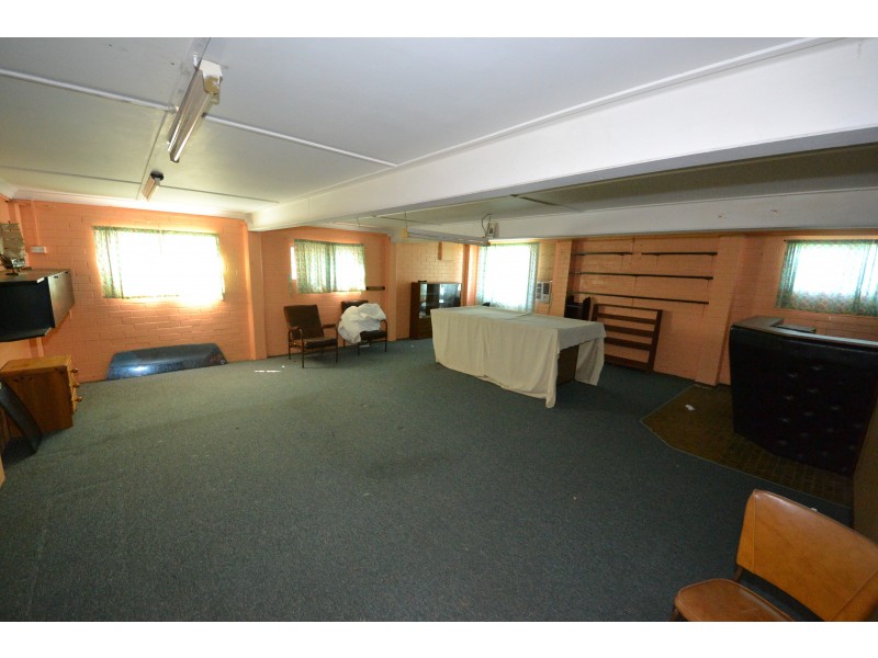 1 Hardy Avenue, Park Avenue QLD 4701