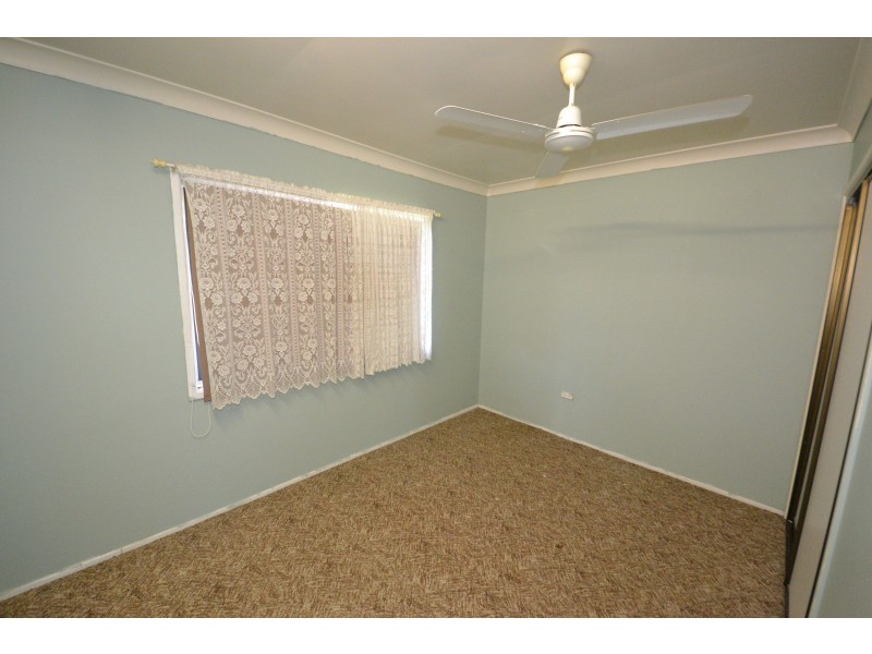 1 Hardy Avenue, Park Avenue QLD 4701