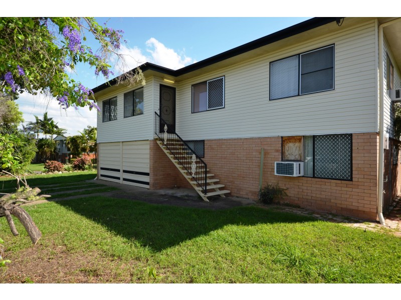 1 Hardy Avenue, Park Avenue QLD 4701