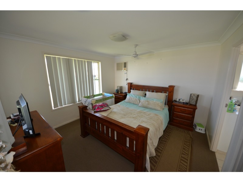 4 Webster St, Gracemere QLD 4702