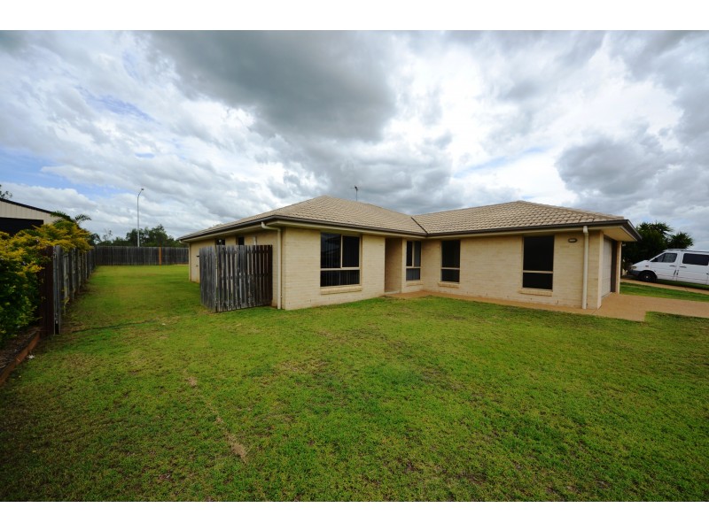 8 Corella Dr, Gracemere QLD 4702