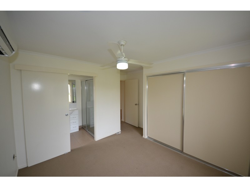 8 Corella Dr, Gracemere QLD 4702
